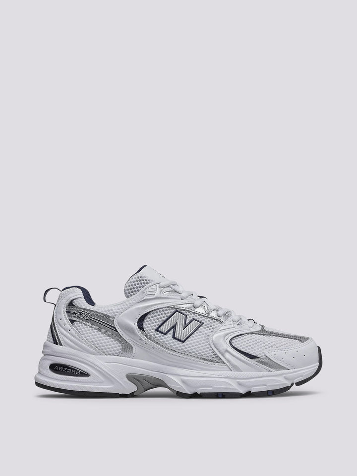 Sneaker MR530 bianco e navy