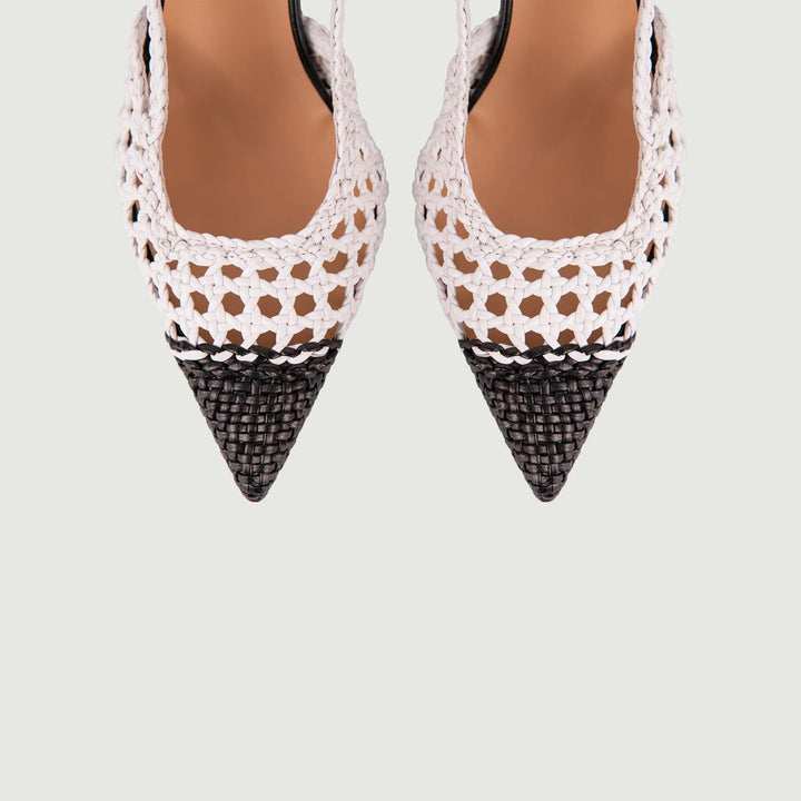 CHANEL SLING BACK CON INTRECCIO BIANCO E NERO