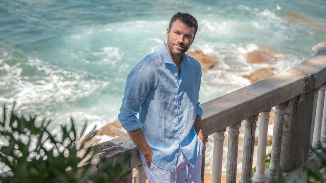 modello con camicia di lino