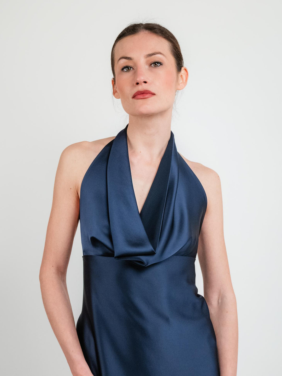 ABITO CON SCOLLO DRAPPEGGIATO BLU