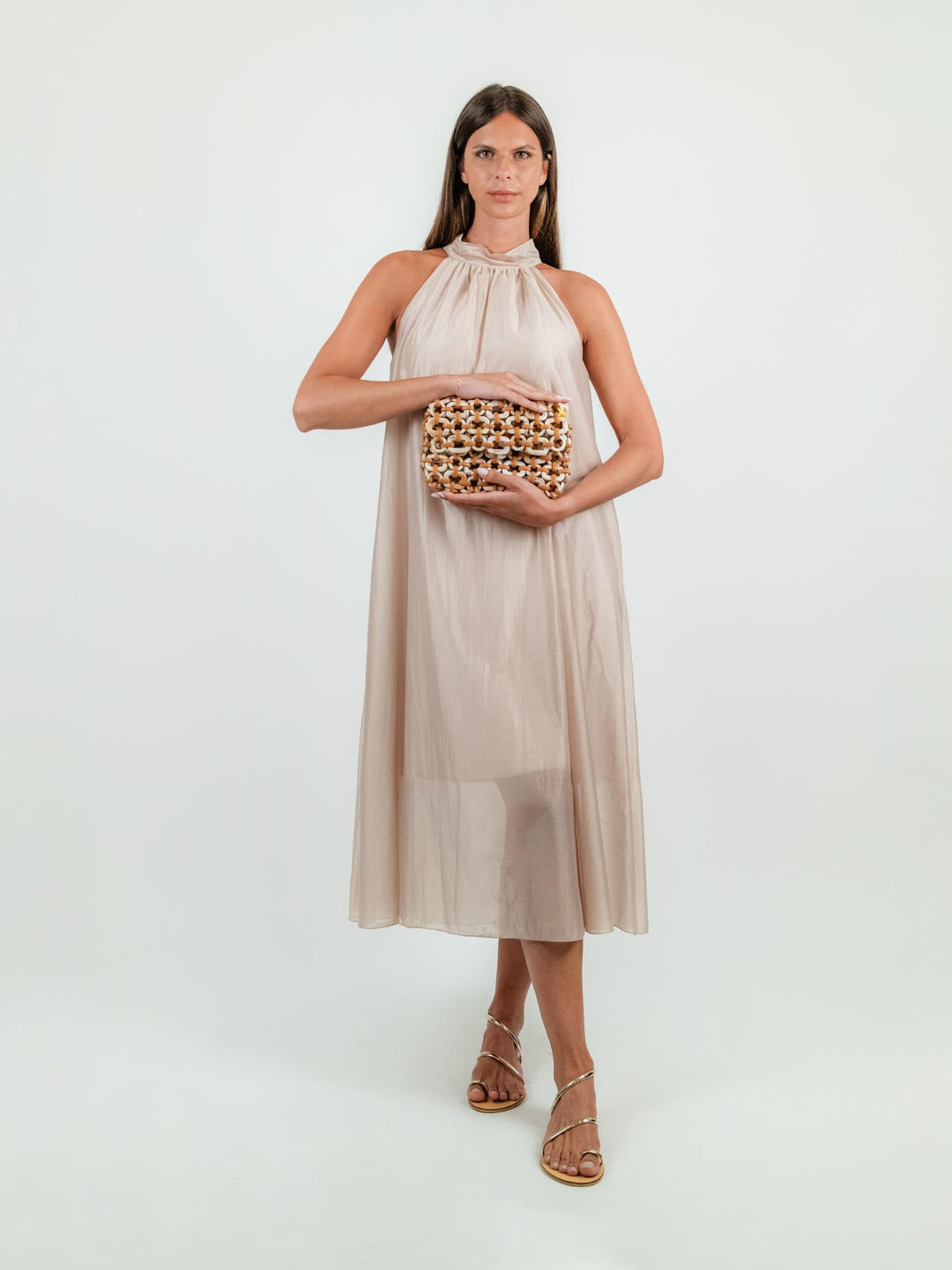 ABITO LUNGO CON SCOLLO HALTER BEIGE