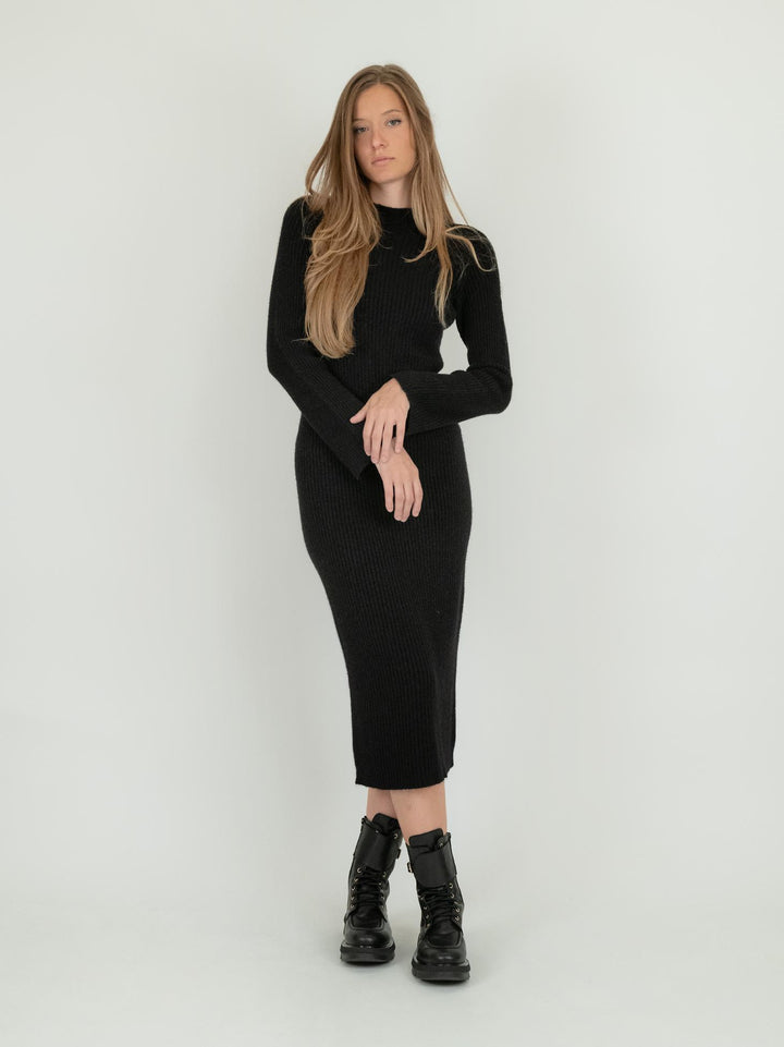 ABITO MIDI IN MAGLIA NERO