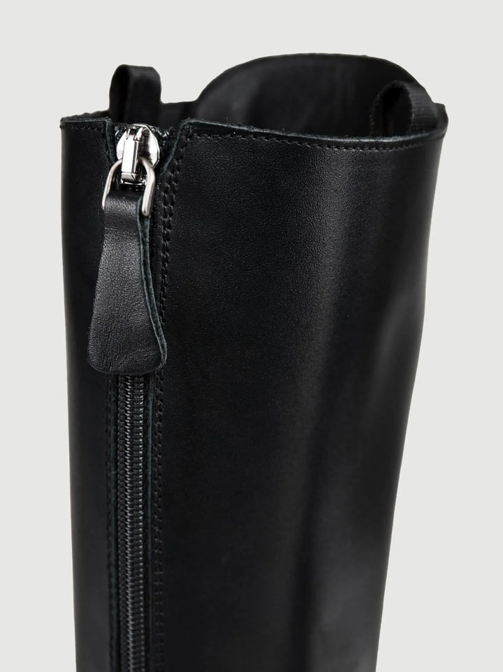 ANFIBIO ALTO IN PELLE CON ZIP POSTERIORE