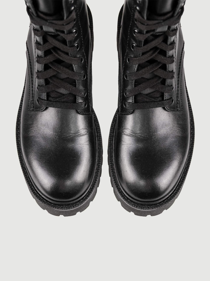 ANFIBIO IN PELLE CON ZIP POSTERIORE