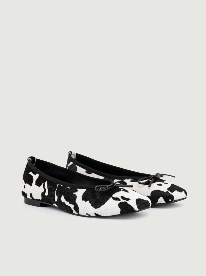 BALLERINA IN CAVALLINO COW PRINT