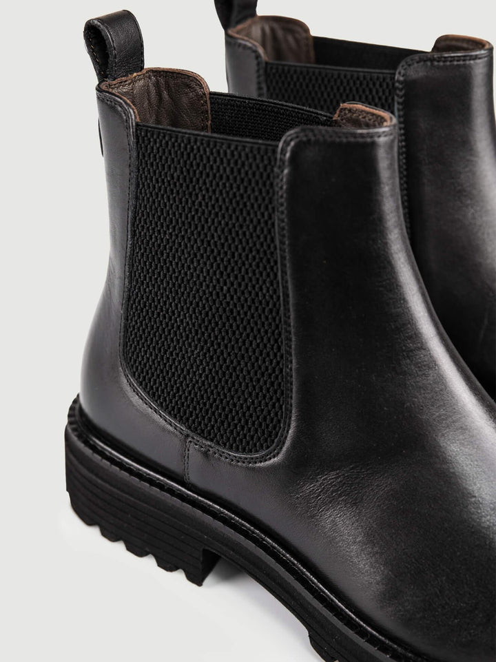 BEATLES IN PELLE NERA