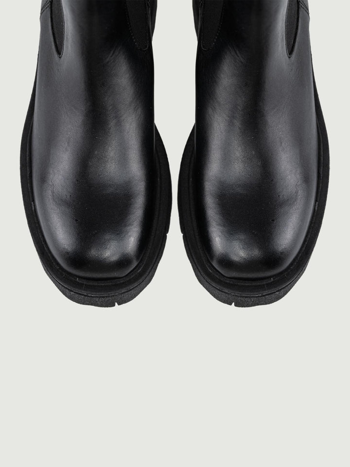BEATLES IN PELLE NERO