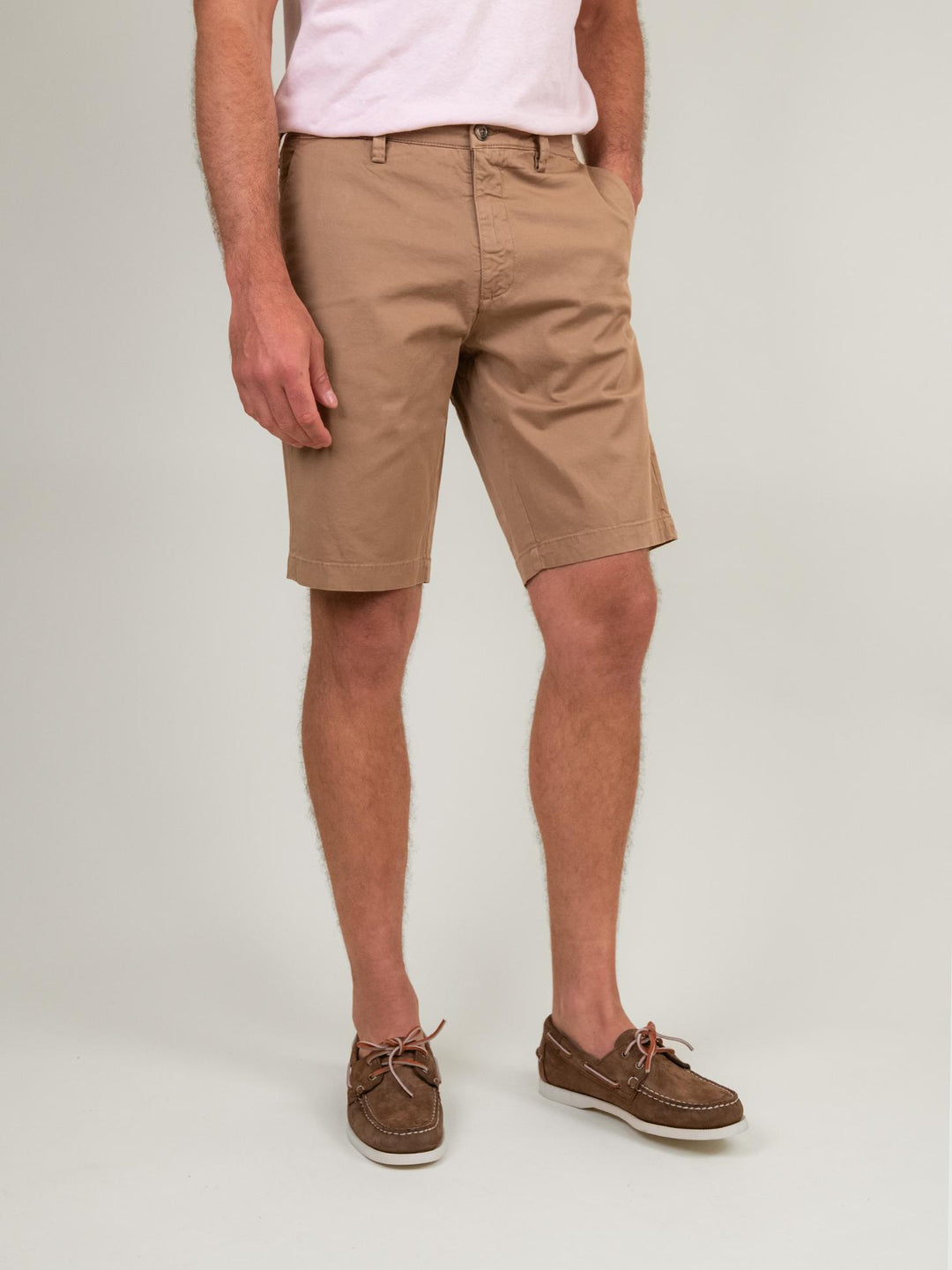 BERMUDA BEIGE CON TASCHE A FILO