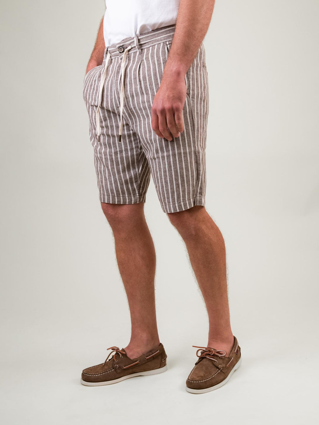BERMUDA IN LINO E COTONE A RIGHE MARRONE E PANNA