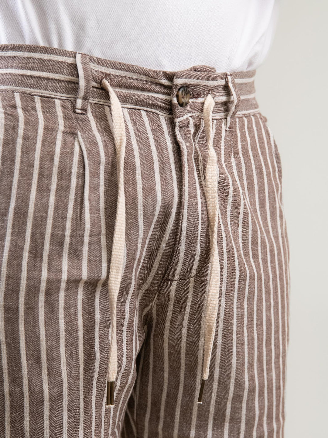 BERMUDA IN LINO E COTONE A RIGHE MARRONE E PANNA