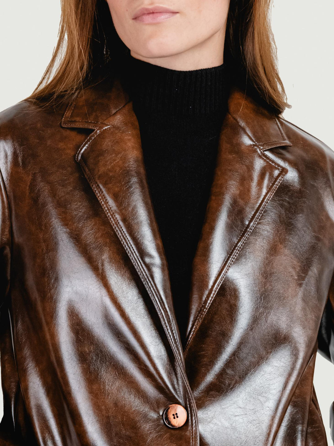 BLAZER MONOPETTO IN ECOPELLE MARRONE