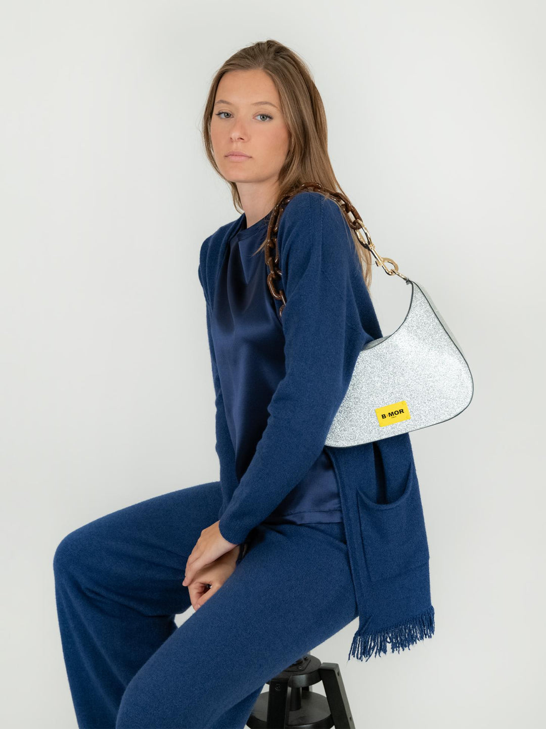 BLUSA A MANICHE CORTE IN RASO BLU