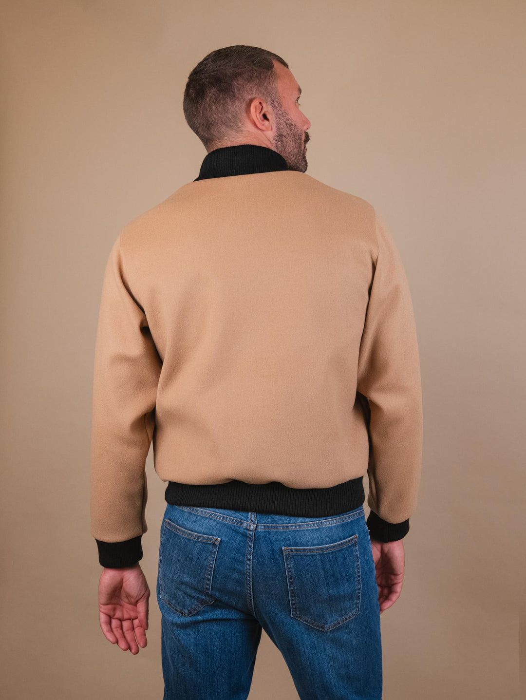 BOMBER CON PROFILI A CONTRASTO IN TESSUTO CAMMELLO
