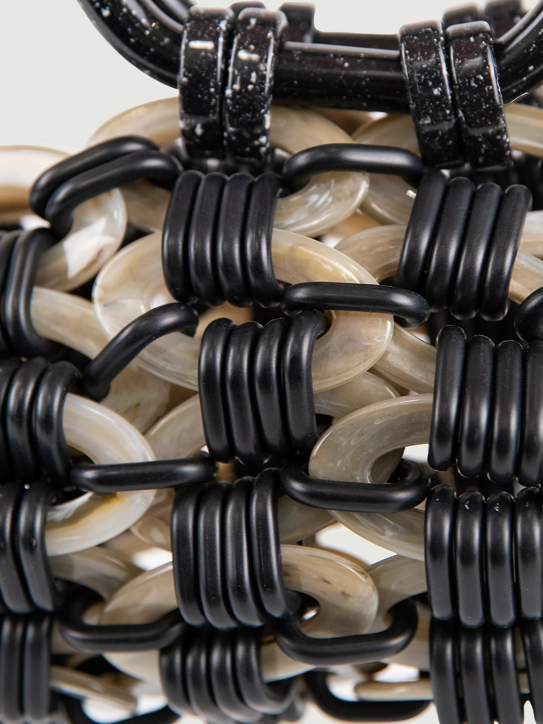 BORSA A MANO LOOP IN RESINA MULTICOLOR LIQUIRIZIA