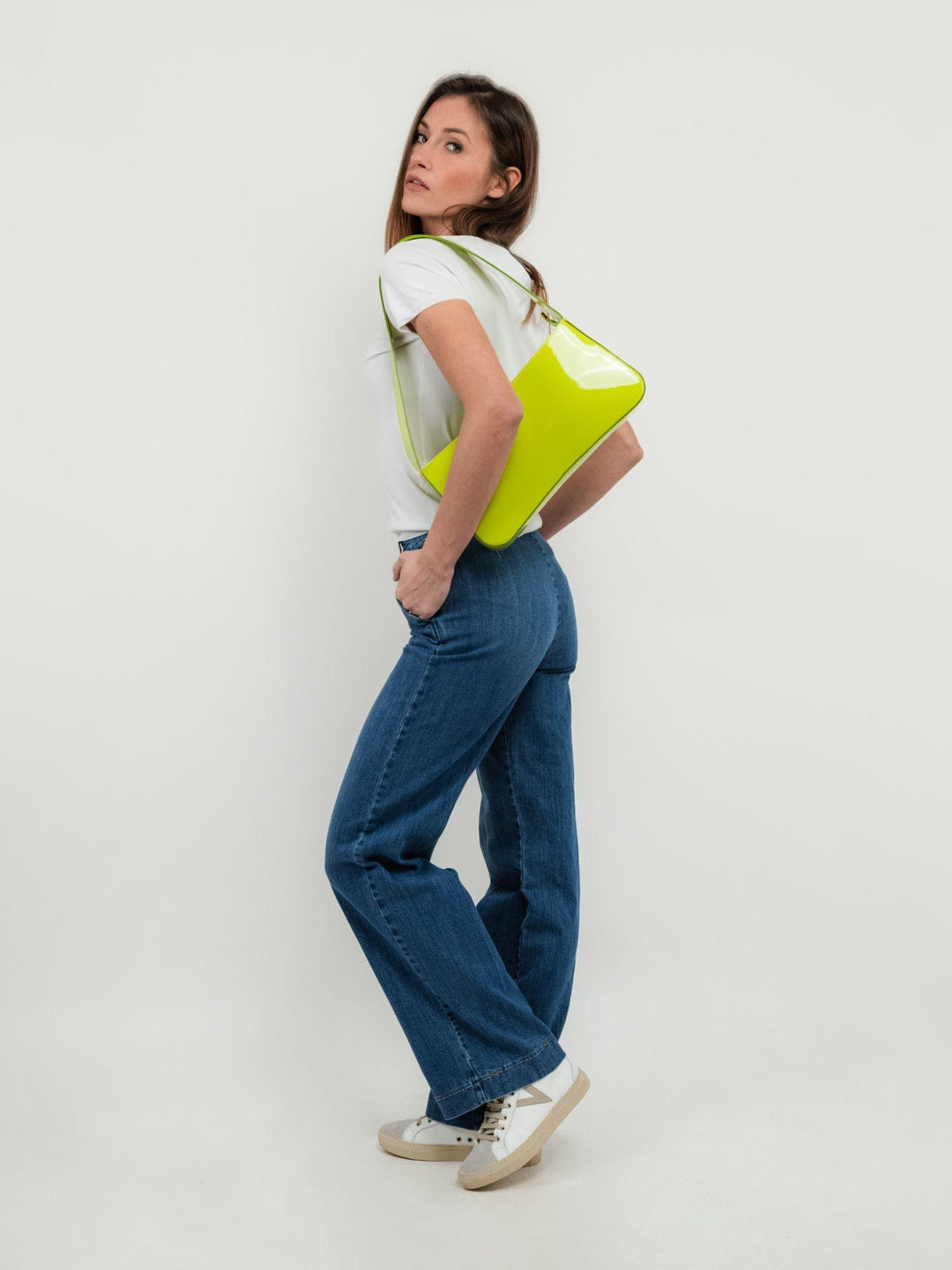 BORSA A SPALLA SEVENTY PISTACCHIO IN VERNICE