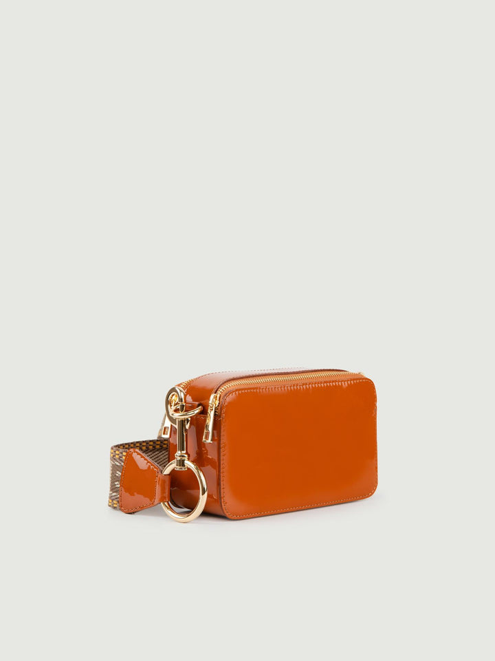 BORSA A TRACOLLA YOURS MATTONE IN PELLE VERNICE