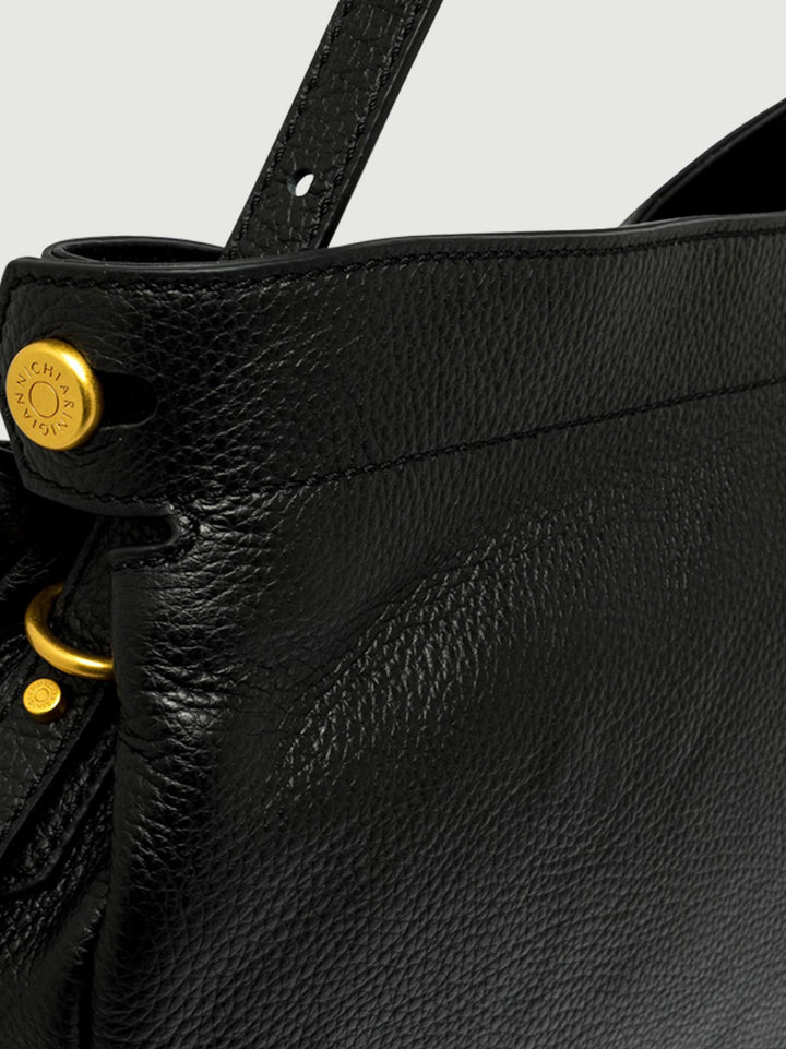 BORSA OTTAVIA IN PELLE MARTELLATA NERA