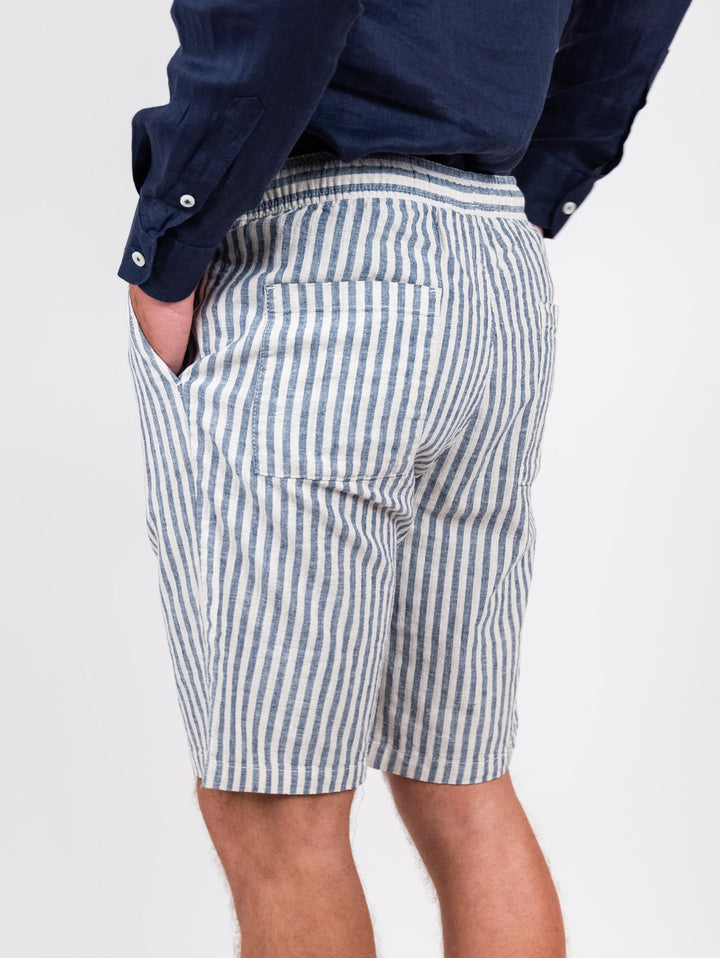 Bermuda a maxi righe blu in misto lino e cotone