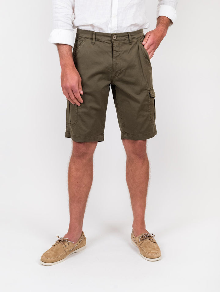 Bermuda cargo in cotone verde militare