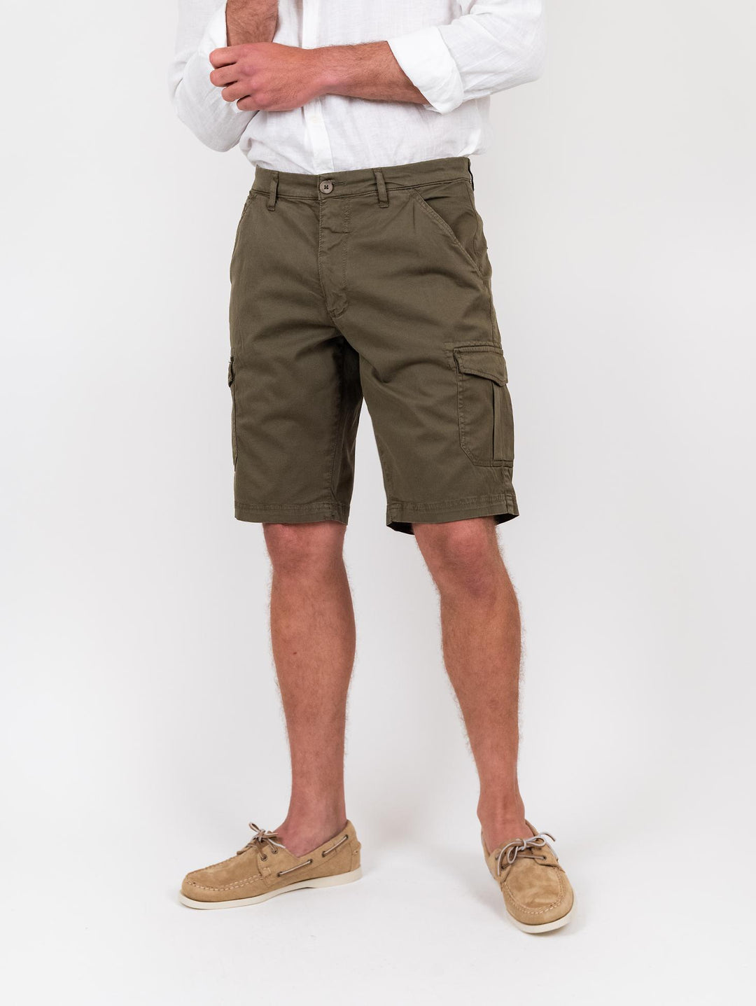 Bermuda cargo in cotone verde militare