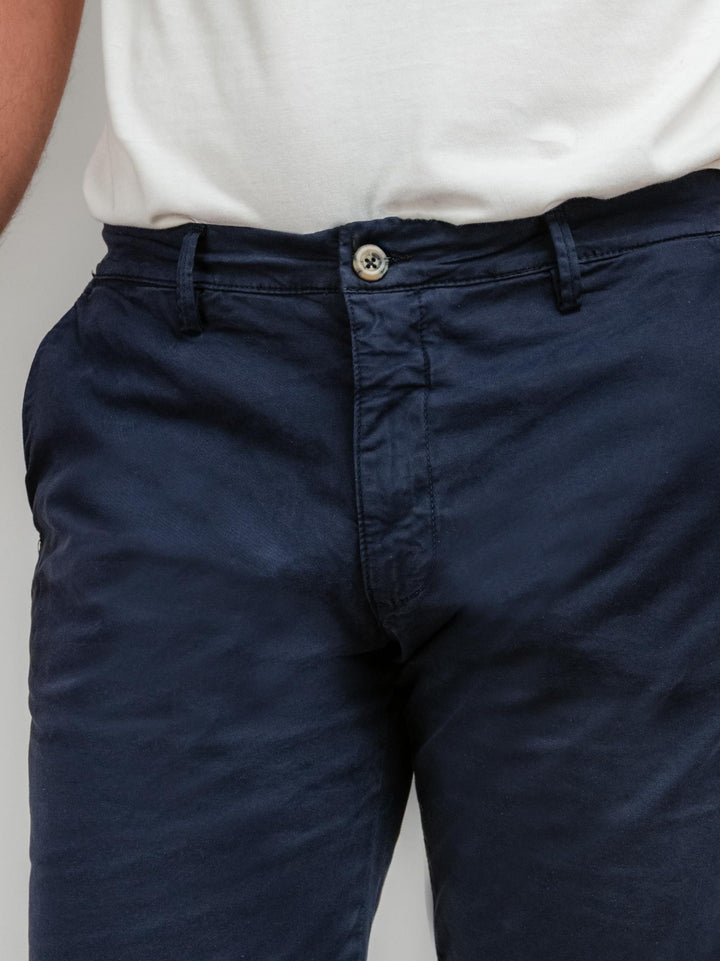 Bermuda in cotone blu notte