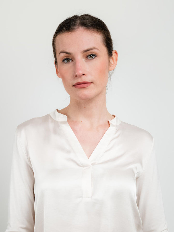 Blusa in seta beige
