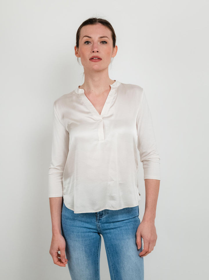 Blusa in seta beige