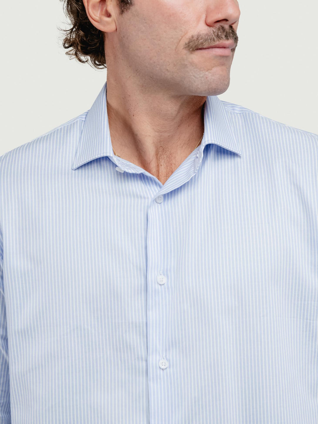 CAMICIA BIANCA A RIGHINE AZZURRE