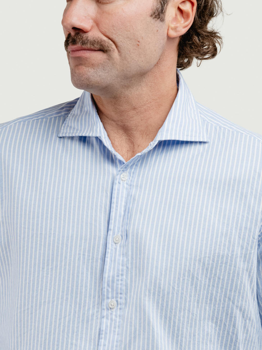 CAMICIA BRADFORD IN COTONE A RIGHE BIANCA E AZZURRA