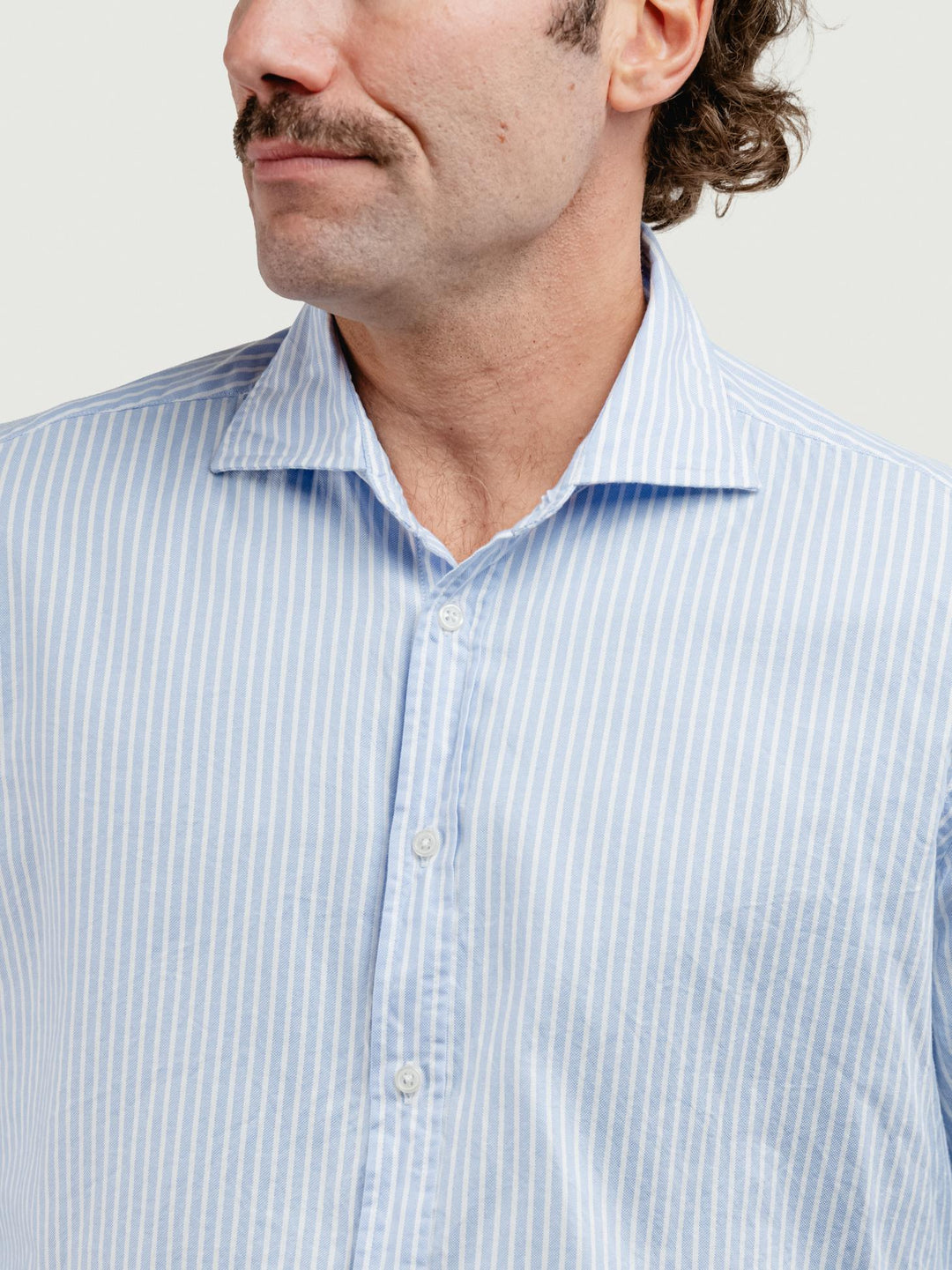 CAMICIA BRADFORD IN COTONE A RIGHE BIANCA E AZZURRA