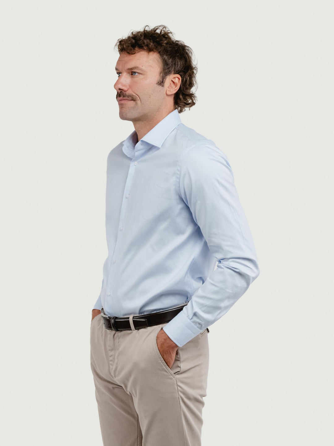 CAMICIA CELESTE CON MICROFANTASIA BIANCA