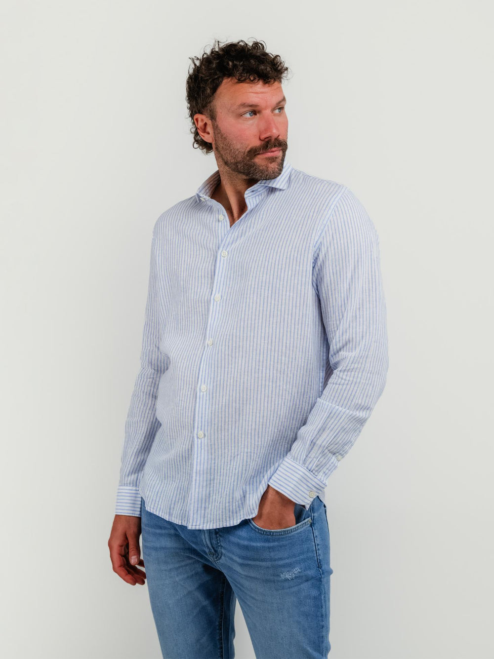 CAMICIA IN LINO E COTONE A RIGHE BIANCHE E AZZURRE
