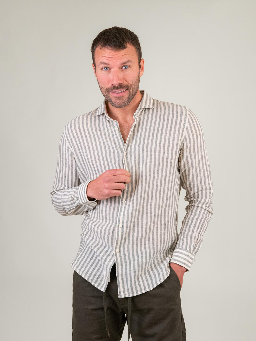 CAMICIA IN LINO E COTONE A RIGONE BIANCO E VERDONE