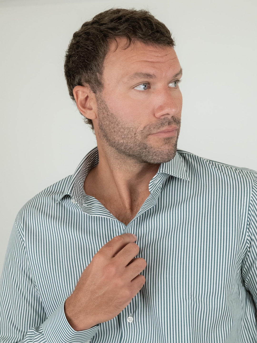 CAMICIA REGULAR A RIGHE VERDI