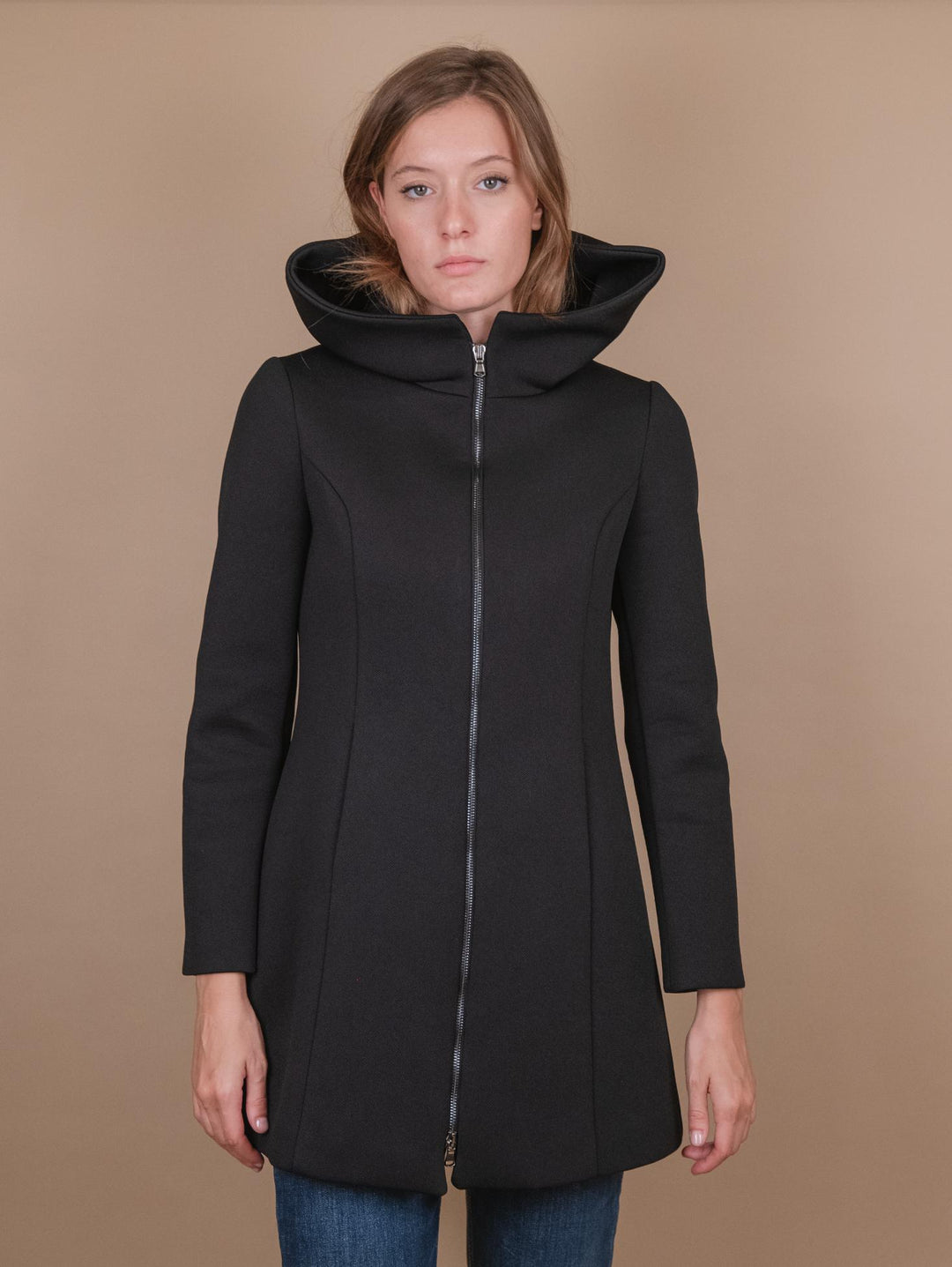 CAPPOTTINO TECNICO CON CAPPUCCIO NERO
