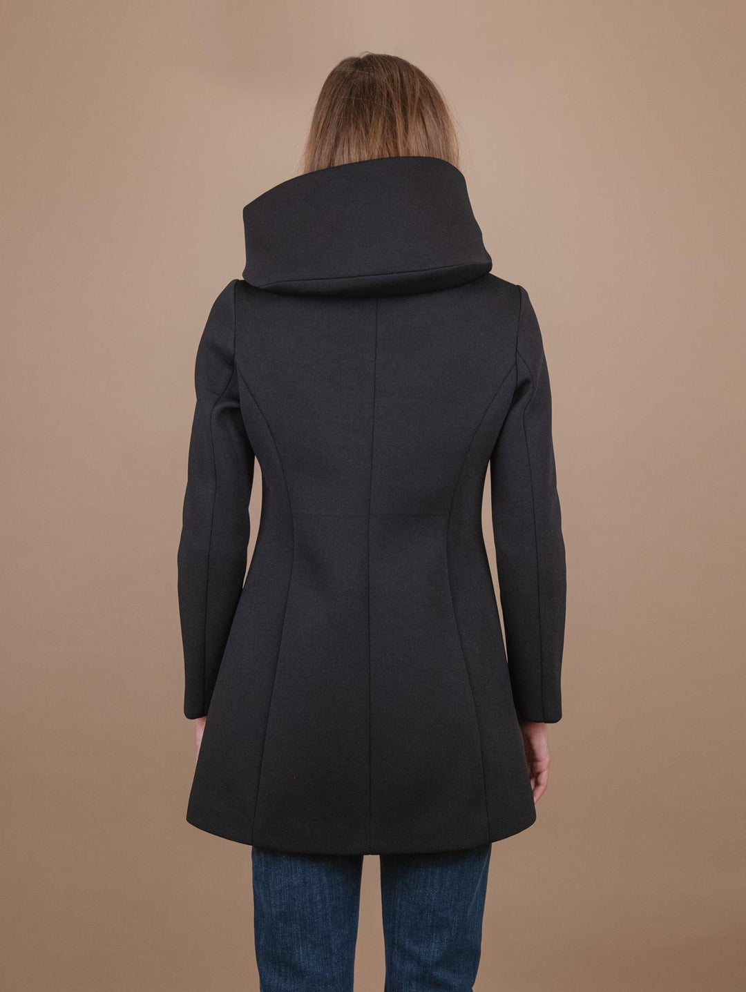 CAPPOTTINO TECNICO CON CAPPUCCIO NERO