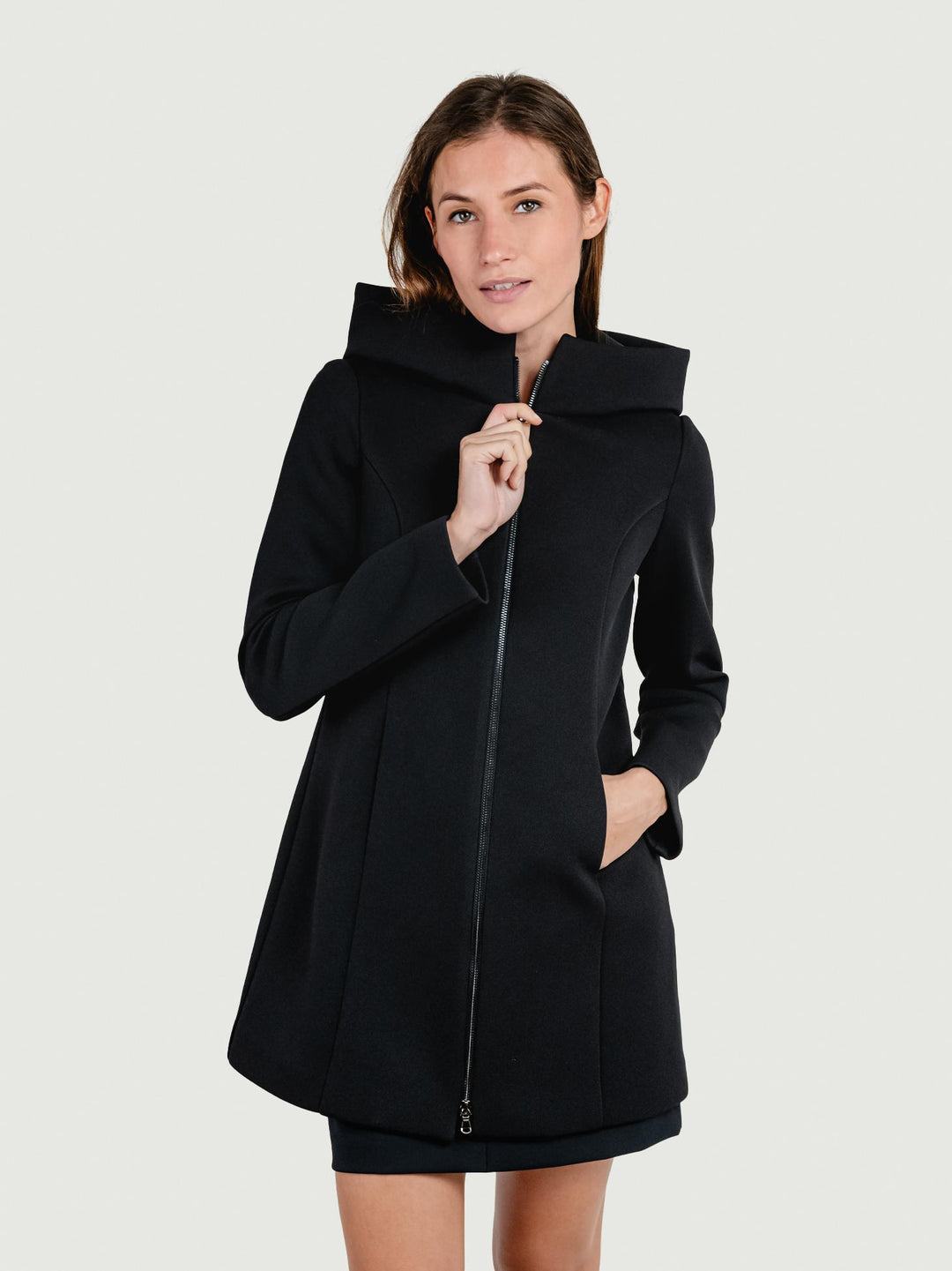 CAPPOTTINO TECNICO CON CAPPUCCIO NERO