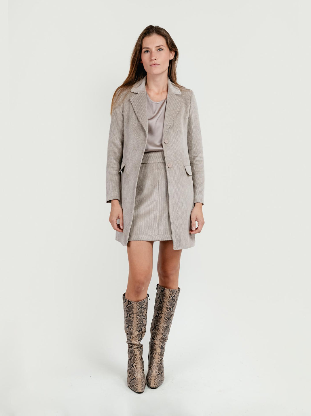 CAPPOTTO MONOPETTO IN VELLUTO A COSTE BEIGE