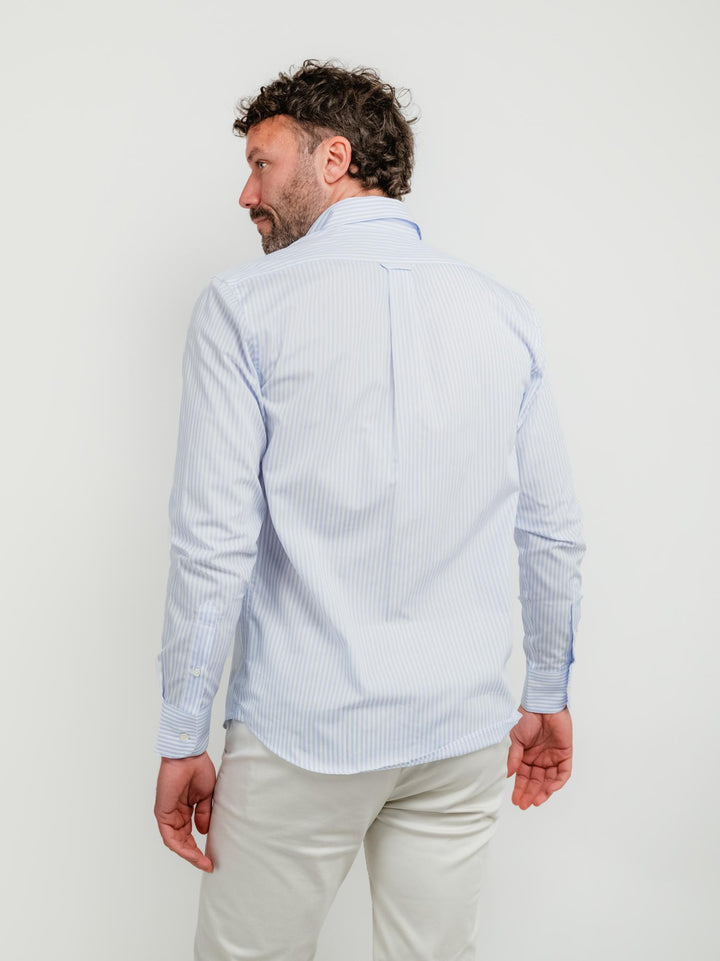 Camicia bottondown a righe bianche e azzurre
