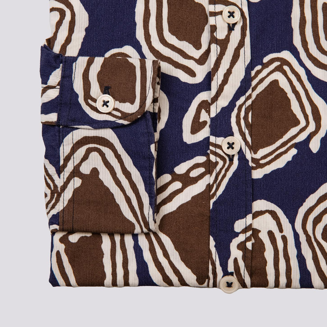 Camicia con stampa fantasia blu e marrone