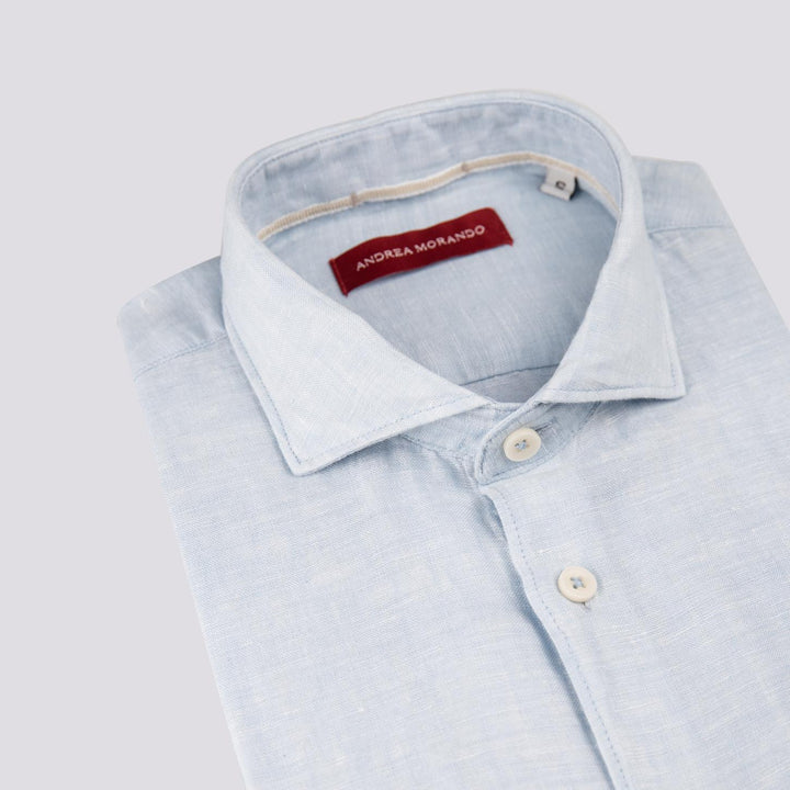 Camicia in lino azzurro chiaro