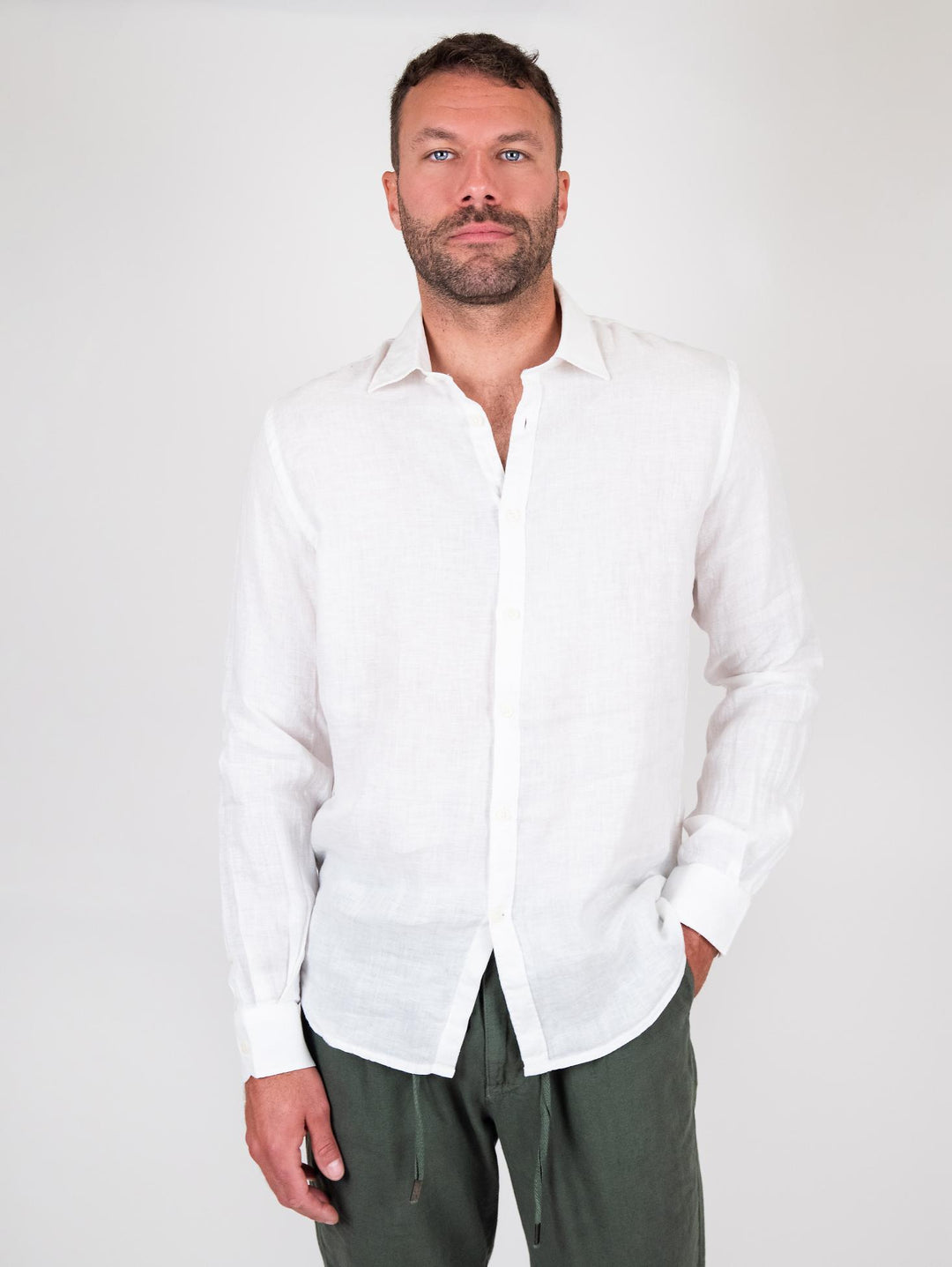 Camicia in lino bianco