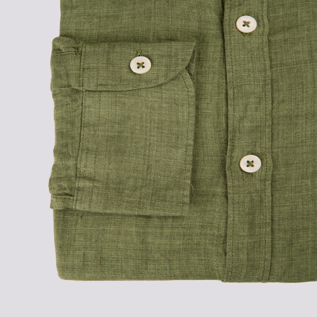 Camicia in lino verde delavè