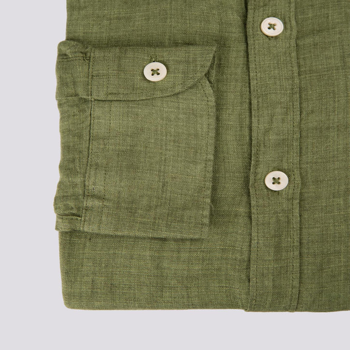 Camicia in lino verde delavè