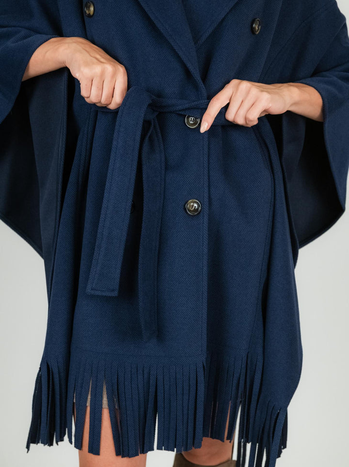 Cappotto mantella con frange blu
