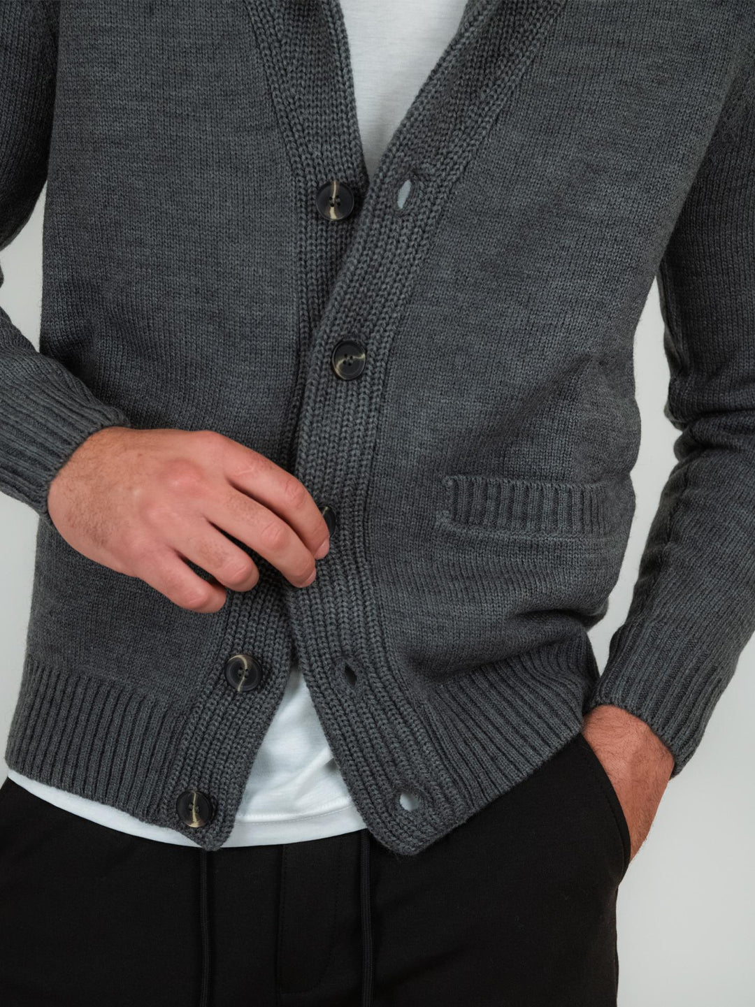 Cardigan grigio in misto lana con collo a scialle