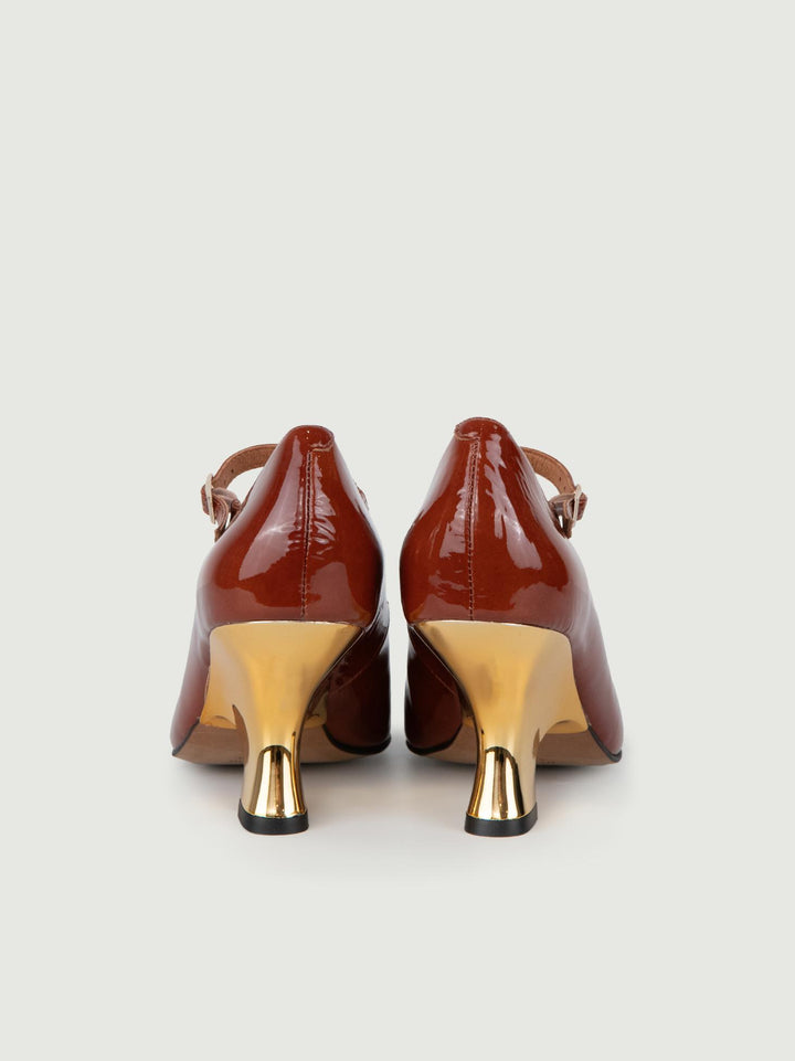 DÉCOLLETÉ IN VERNICE MATTONE CON TACCO ORO
