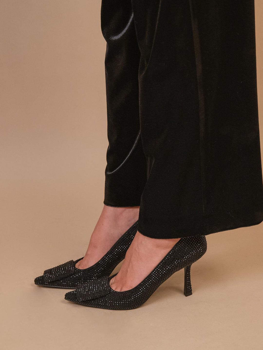 DECOLLETE CON FIBBIA E STRASS NERA