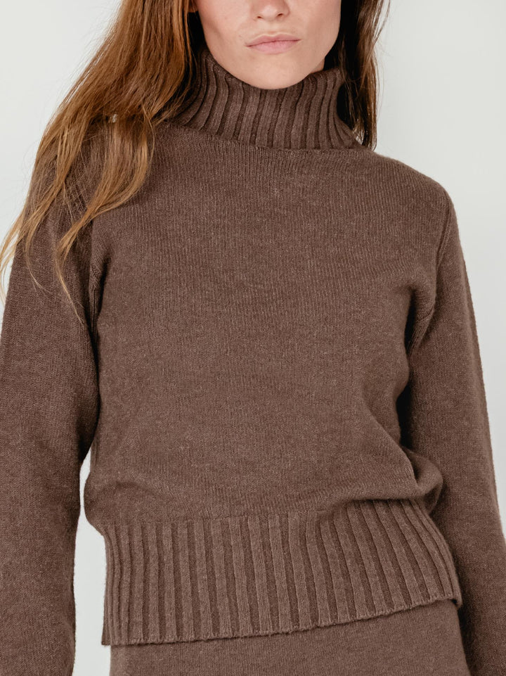 DOLCEVITA IN MAGLIA MARRONE