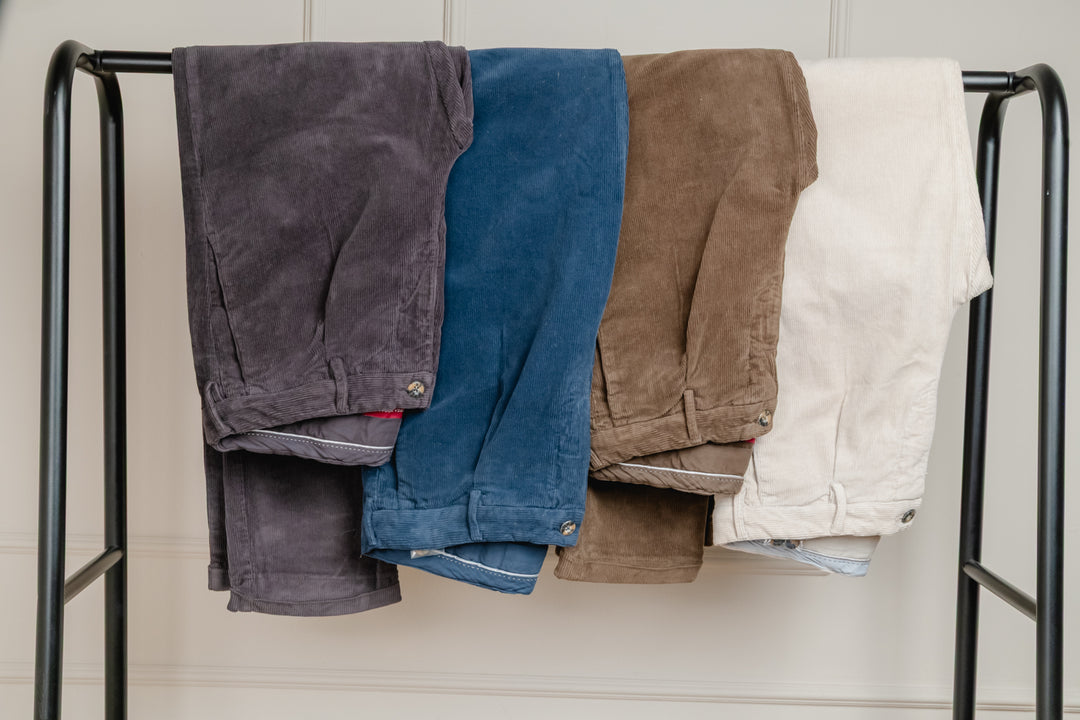 PANTALONE CON PENCES IN VELLUTO GRIGIO CANNA DI FUCILE
